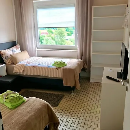Gastewohnung Seeblick Mit Balkon In Thiede Mit Kuche Und Bad , Schnelles Internet Apartamento *